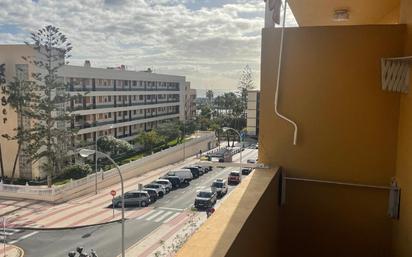 Vista exterior de Apartament en venda en Arona amb Moblat i Balcó