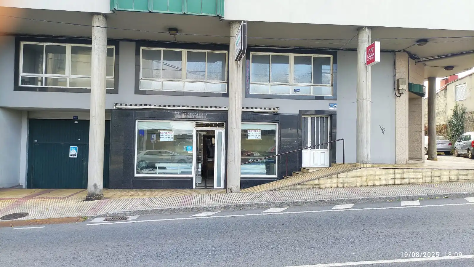 Local en venta en Culleredo con Amueblado