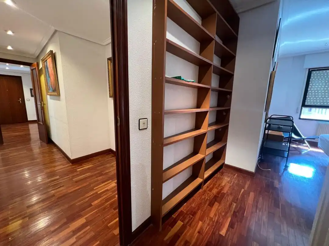 Piso en venta en Vitoria - Gasteiz con Calefacción, Trastero y Amueblado