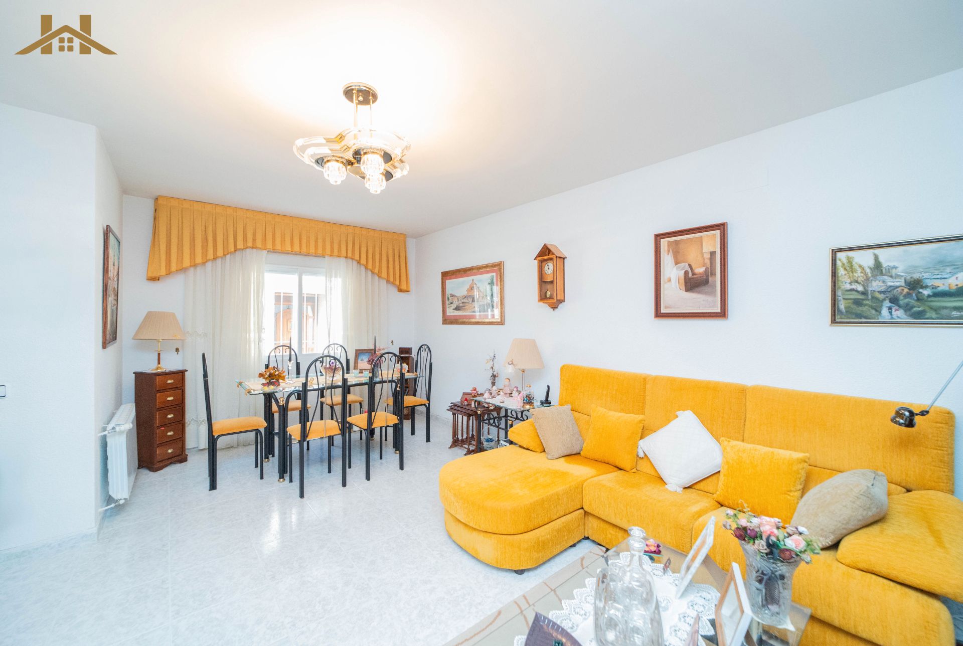 Living room of Single-family semi-detached for sale in Ugena  with Heating, Private garden and Furnished