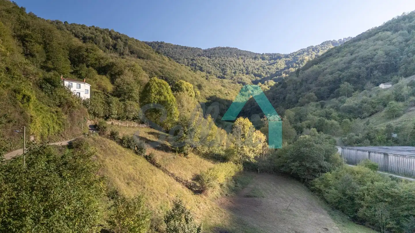 Casa o chalet de alquiler en Mieres (Asturias) con Calefacción, Terraza y Amueblado