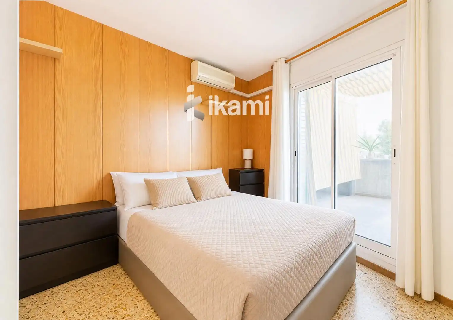 Habitación de Ático en venta en Barcelona con Aire acondicionado, Calefacción y Terraza
