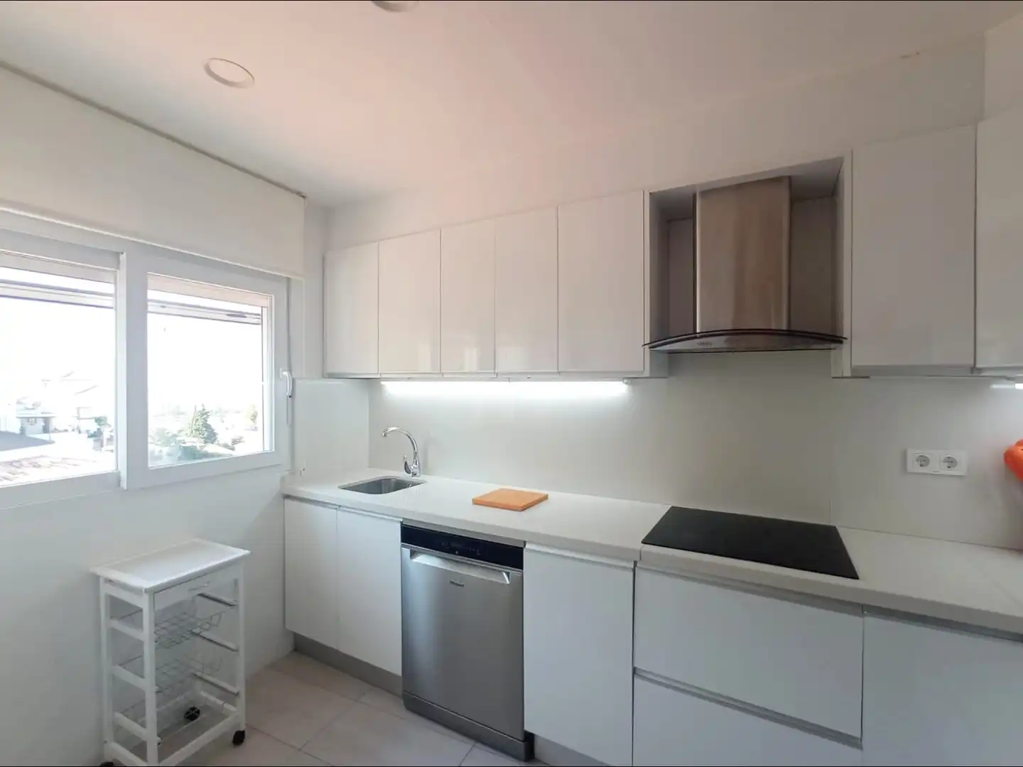 Cuina de Apartament de lloguer en Granada amb Aire condicionat, Calefacció i Terrassa