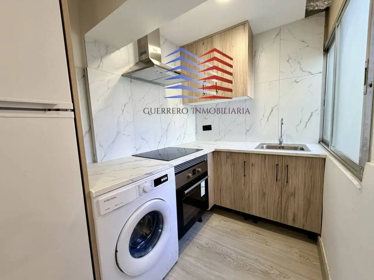Kitchen of Flat for rent in Ourense Capital   with Heating, Storage room and Furnished
