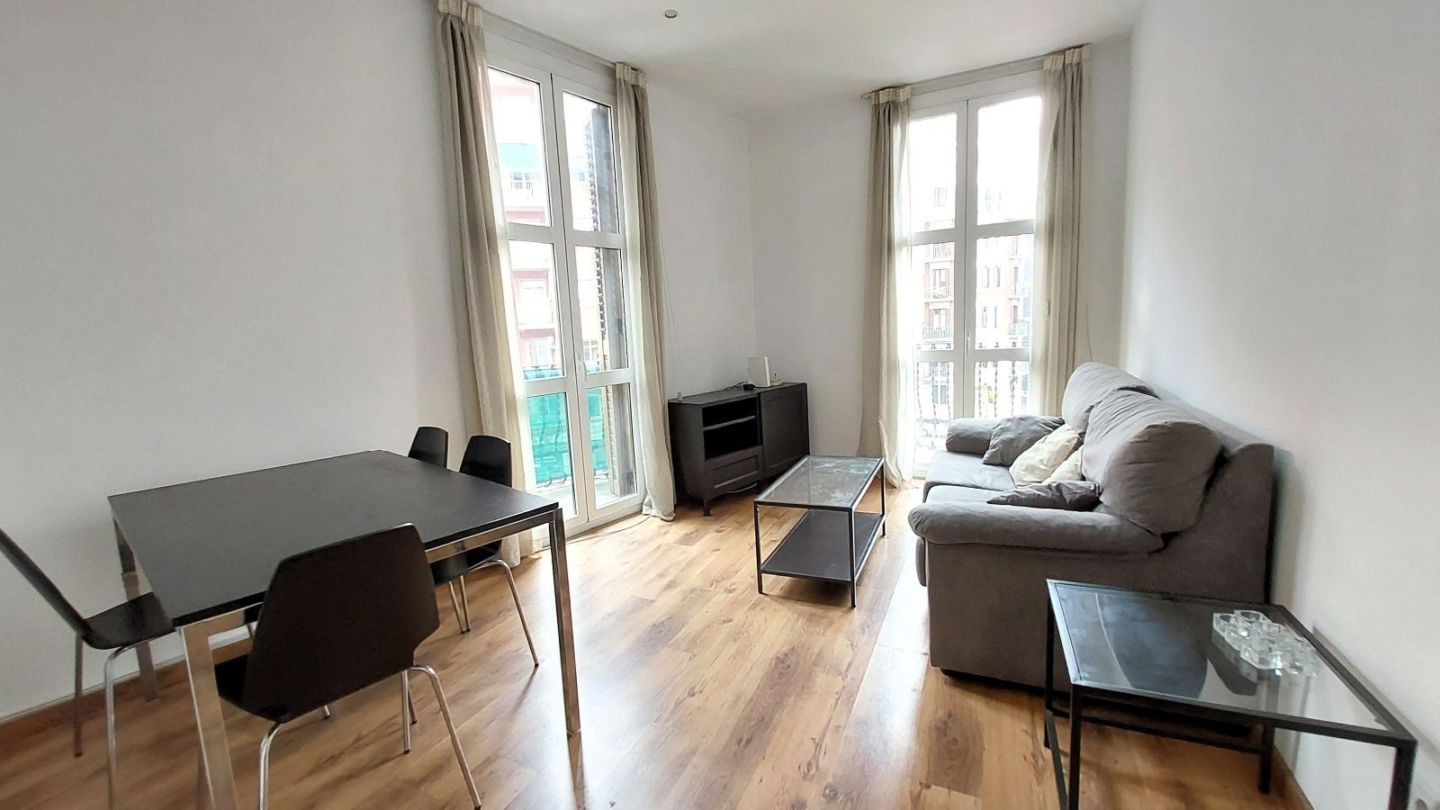 Living room of Flat to rent in  Barcelona Capital  with Terrace, Furnished and Balcony