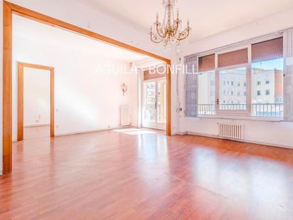 Bedroom of Flat for sale in  Barcelona Capital  with Heating, Terrace and Balcony