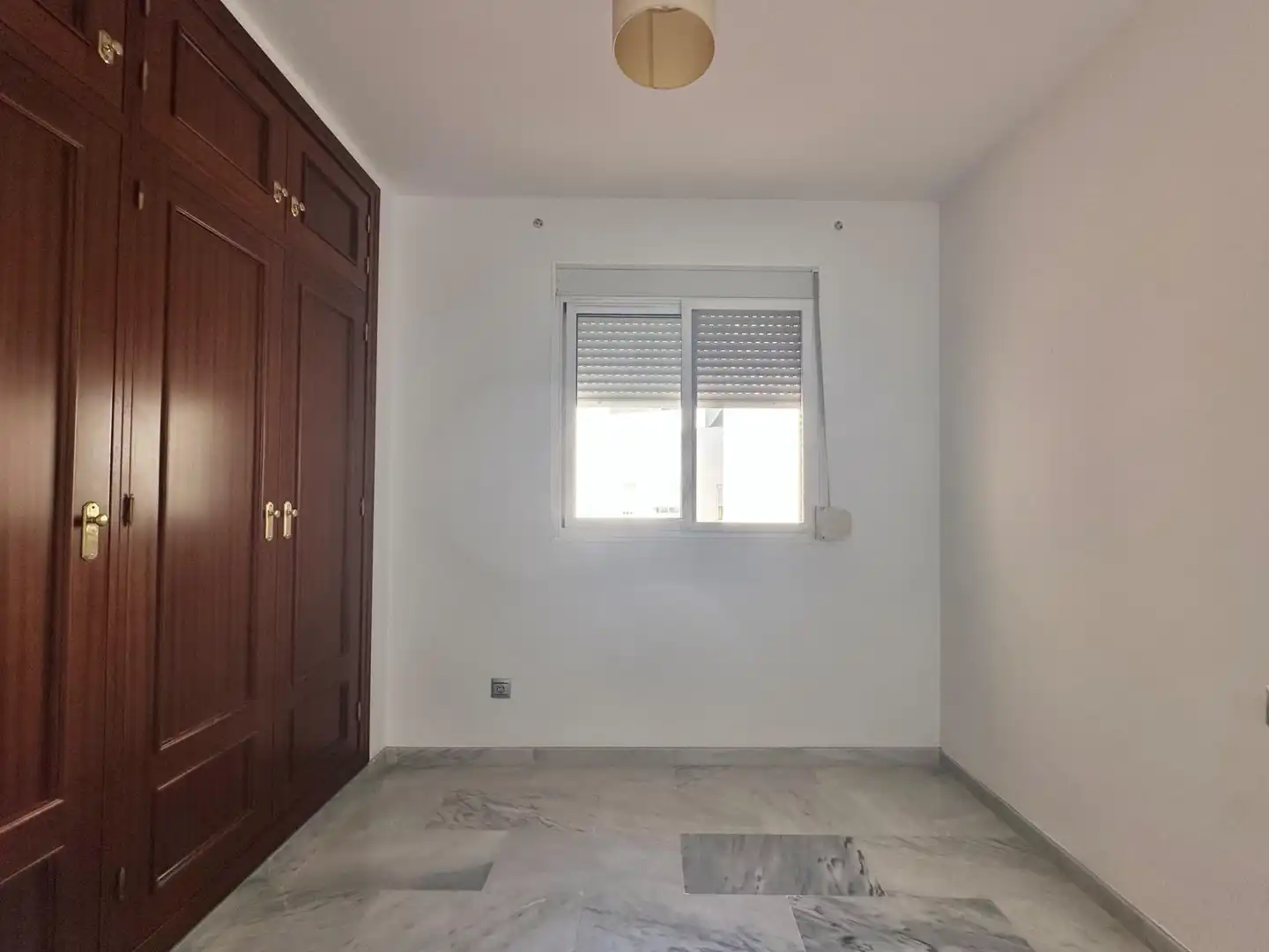 Bedroom of Flat for sale in Monda  with Air Conditioner, Balcony and Community pool