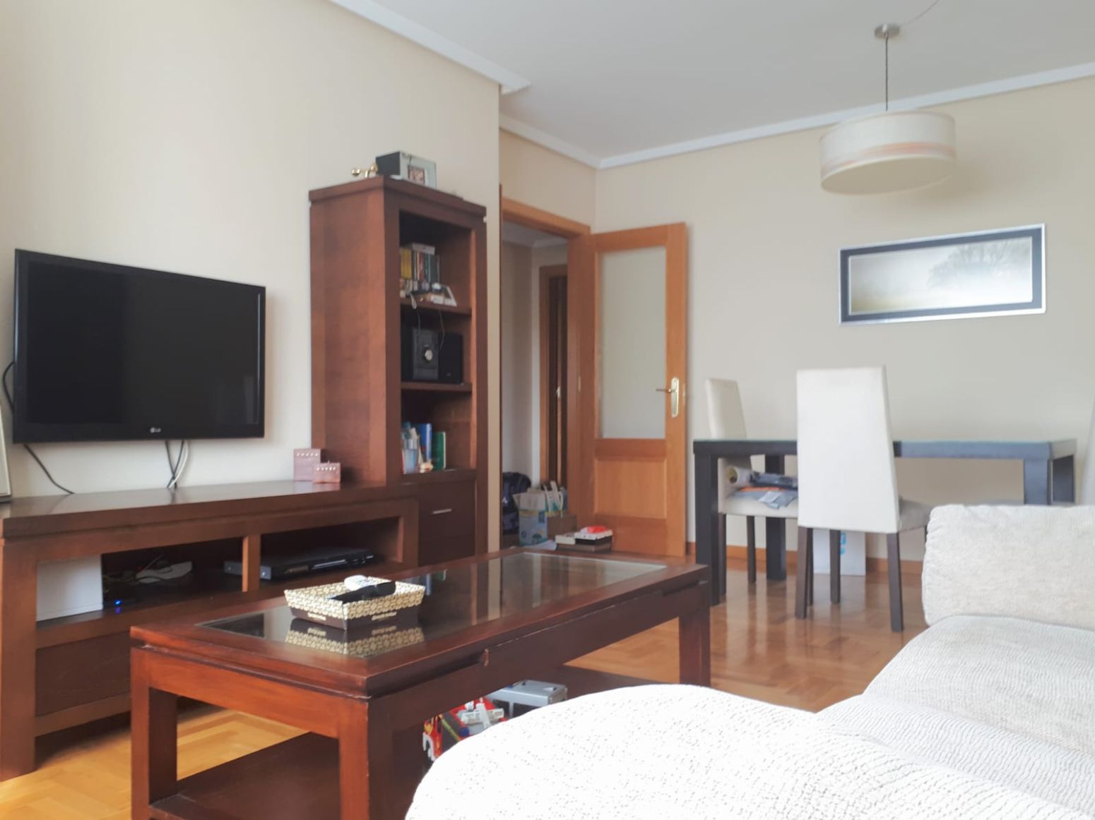 Living room of Flat for sale in Avilés  with Heating, Parquet flooring and Storage room