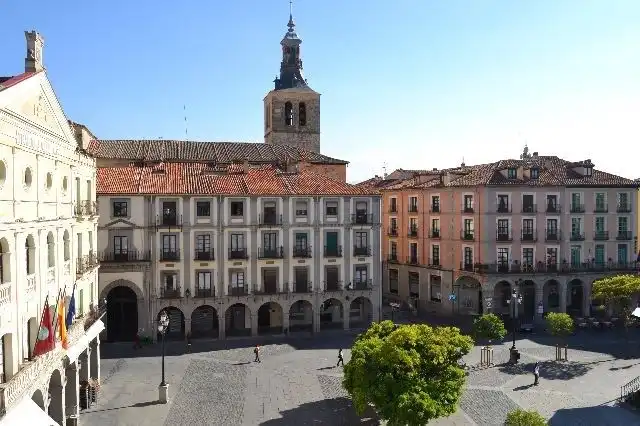 Vista exterior de Casa o xalet en venda en Segovia