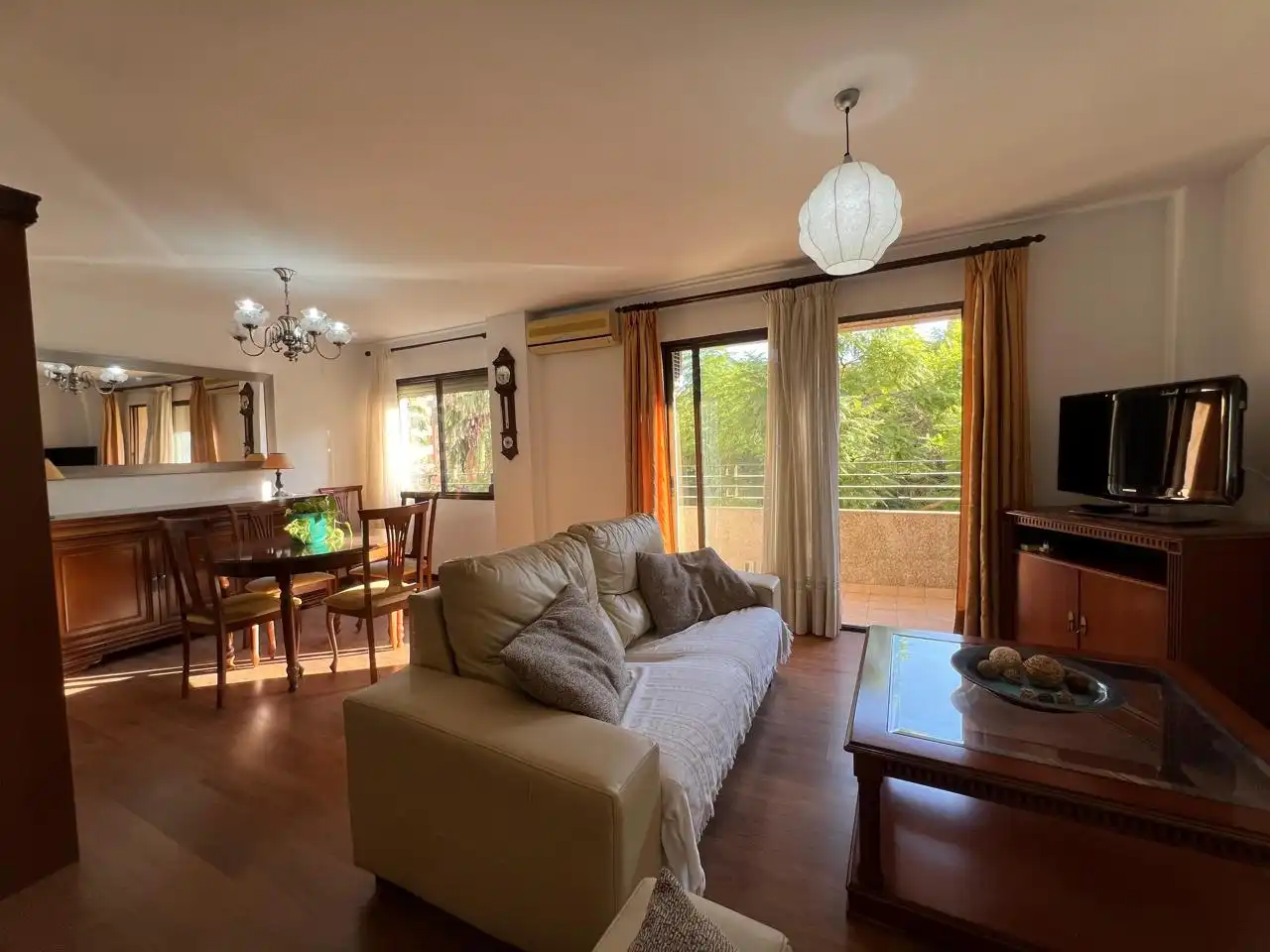 Wohnung zur Miete in calle de l'Arxiduc Carles, Vara de Quart