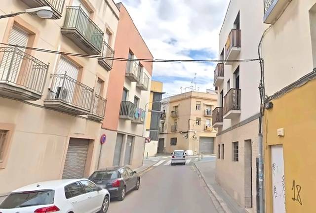 Piso en Venta en C/ Santa Magdalena en La Geltrú - Sant Jordi