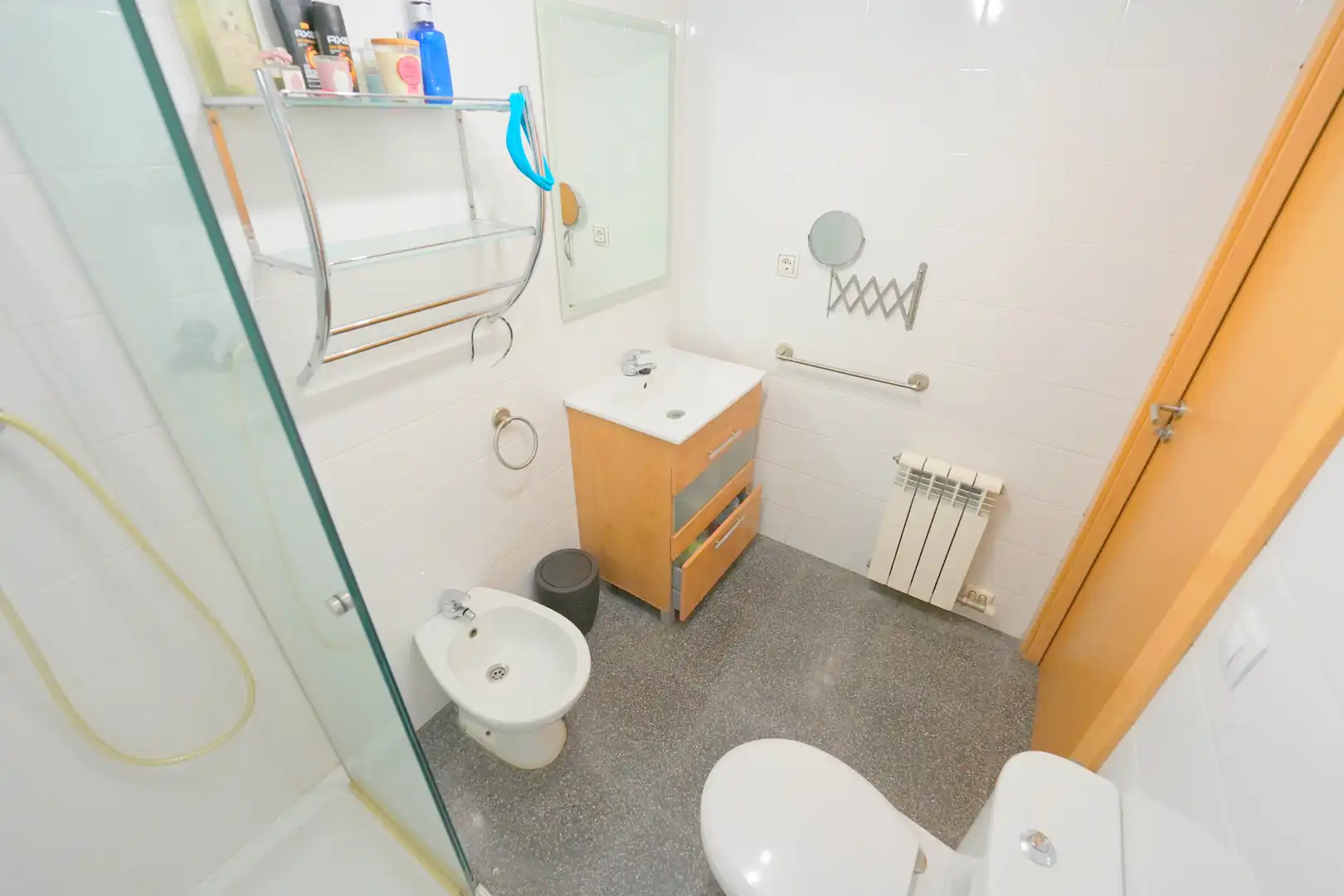 Badezimmer von Wohnung zum Verkauf in Barcelona mit Klimaanlage, Heizung und Möbliert