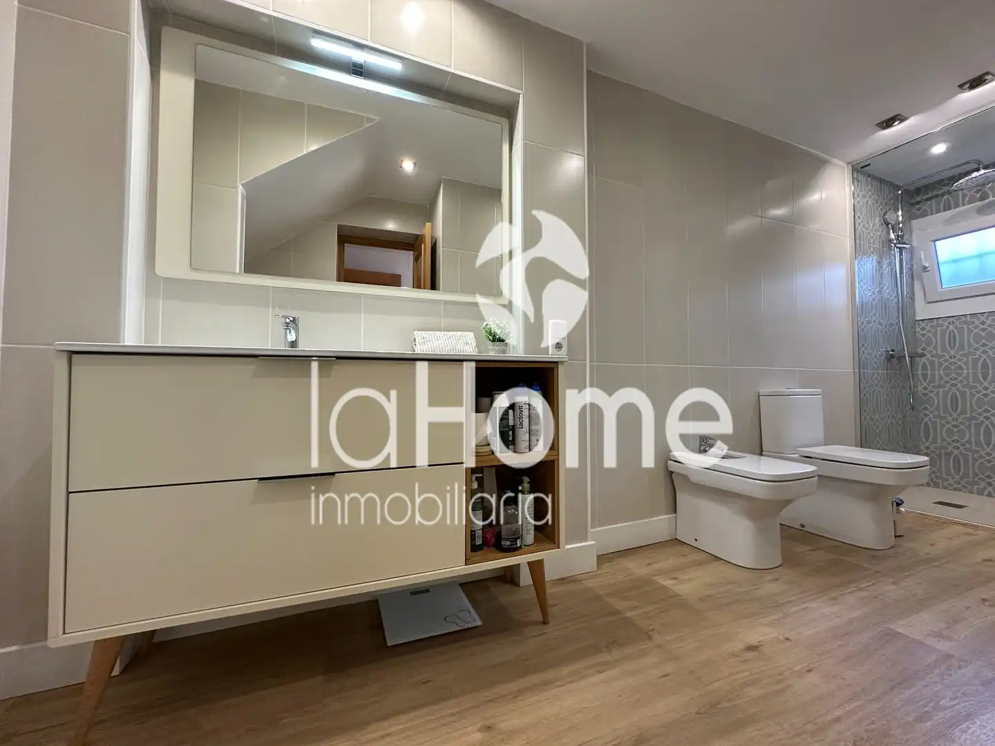 Baño de Casa o chalet en venta en Paterna con Aire acondicionado, Calefacción y Jardín privado