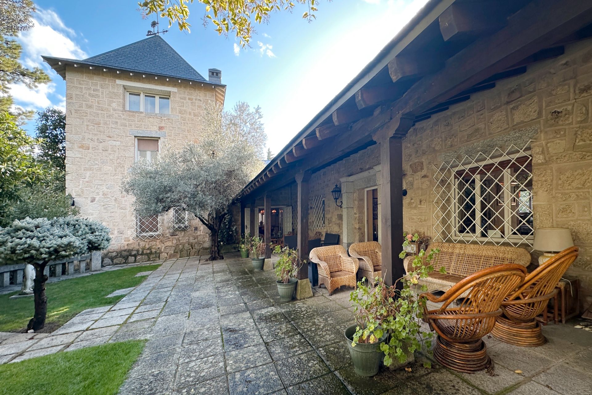 Terrassa de Casa o xalet en venda en Torrelodones amb Calefacció, Jardí privat i Terrassa