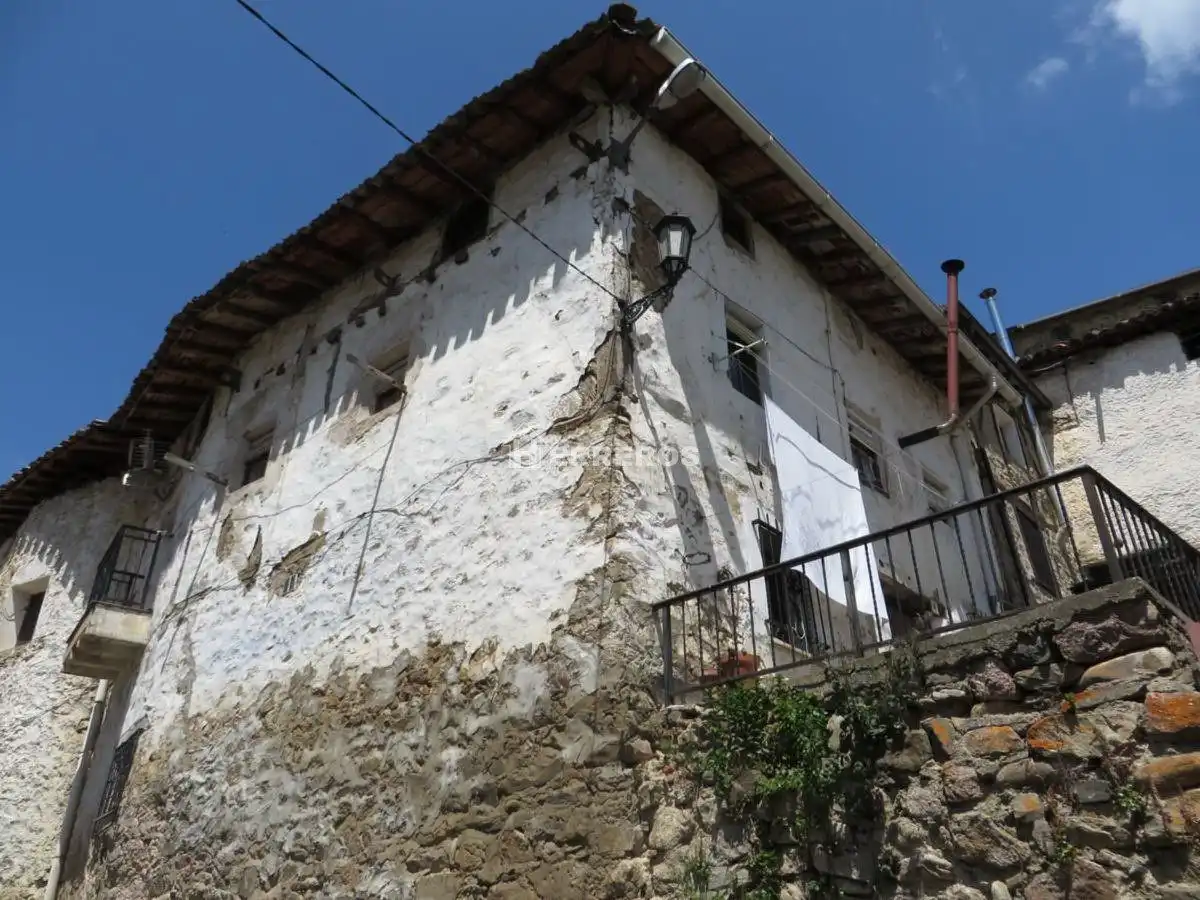 Vista exterior de Casa adosada en venta en Villoslada de Cameros con Calefacción