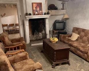 Sala d'estar de Casa o xalet en venda en Las Tres Villas
