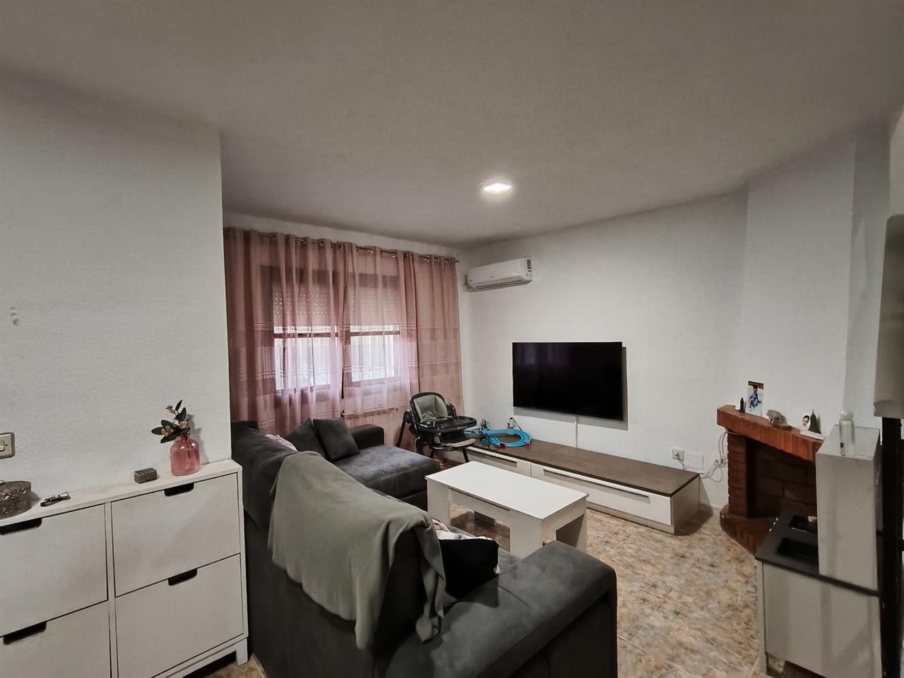 Sala d'estar de Casa adosada en venda en Málaga Capital amb Traster