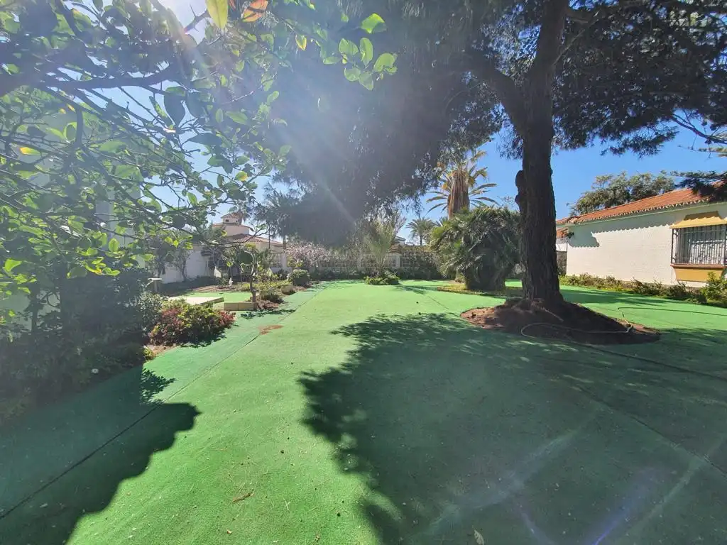 Chalet con jardín en venta en Centro Internacional, imagen 28