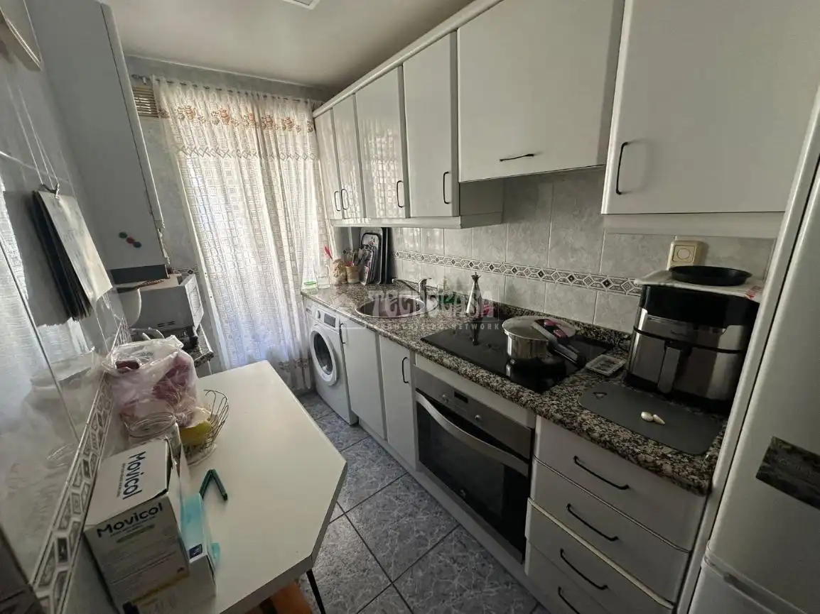 Kitchen of Flat for sale in Zaragoza  with Heating and Balcony