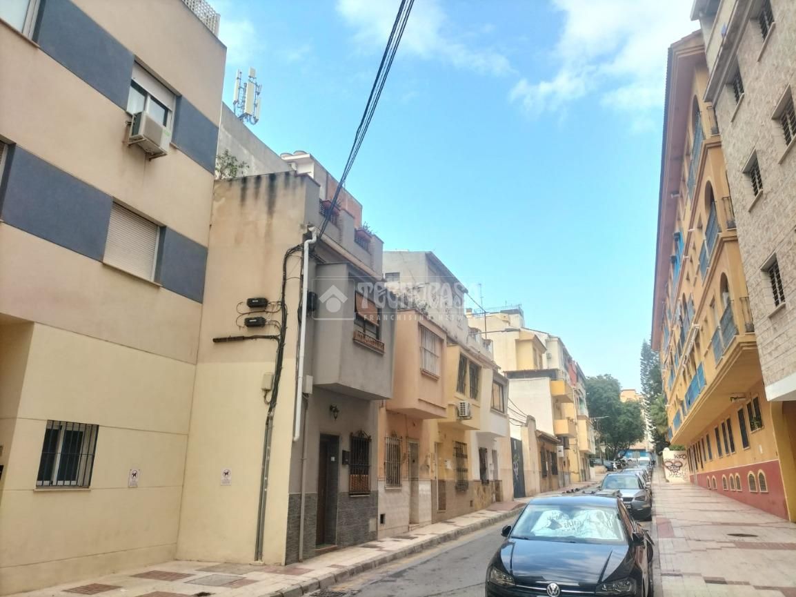 Vista exterior de Casa adosada en venda en Málaga Capital amb Terrassa