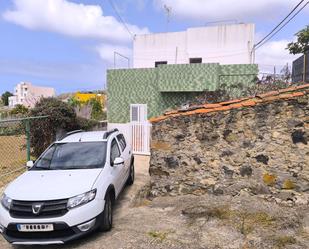 Vista exterior de Casa o xalet en venda en Moya (Las Palmas) amb Terrassa