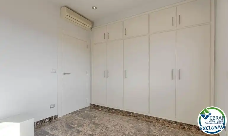 Dormitori de Casa o xalet en venda en La Jonquera amb Aire condicionat, Calefacció i Jardí privat