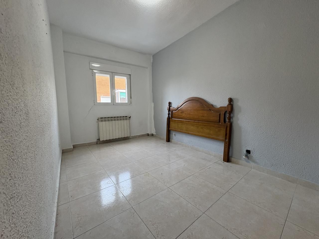 Bedroom of Flat for sale in  Madrid Capital