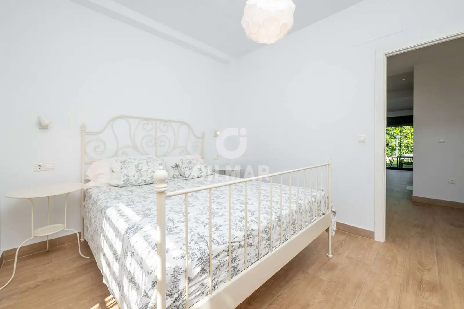 Dormitori de Casa o xalet en venda en Conil de la Frontera amb Jardí privat, Piscina i Moblat
