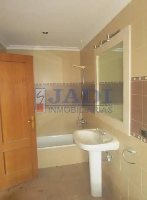 Jardín de Piso en venta en Santa Cruz de Mudela con Calefacción