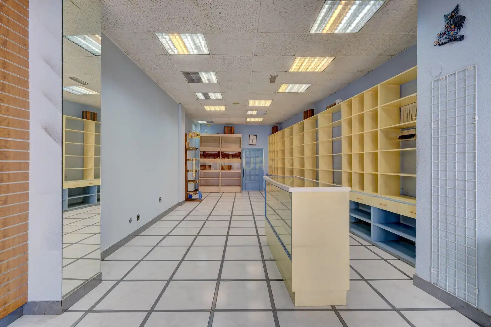 Local comercial en venta en Fuente de los Patos Plaza, Vitoria-Gasteiz, Spain 1, imagen 11