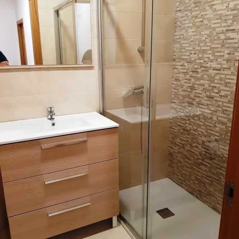 Habitació a Rúa Irmáns Villar H1 (Calle Paseo) centro, Casco Viejo
