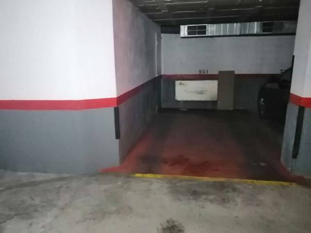 Garaje en Venta en Centre
