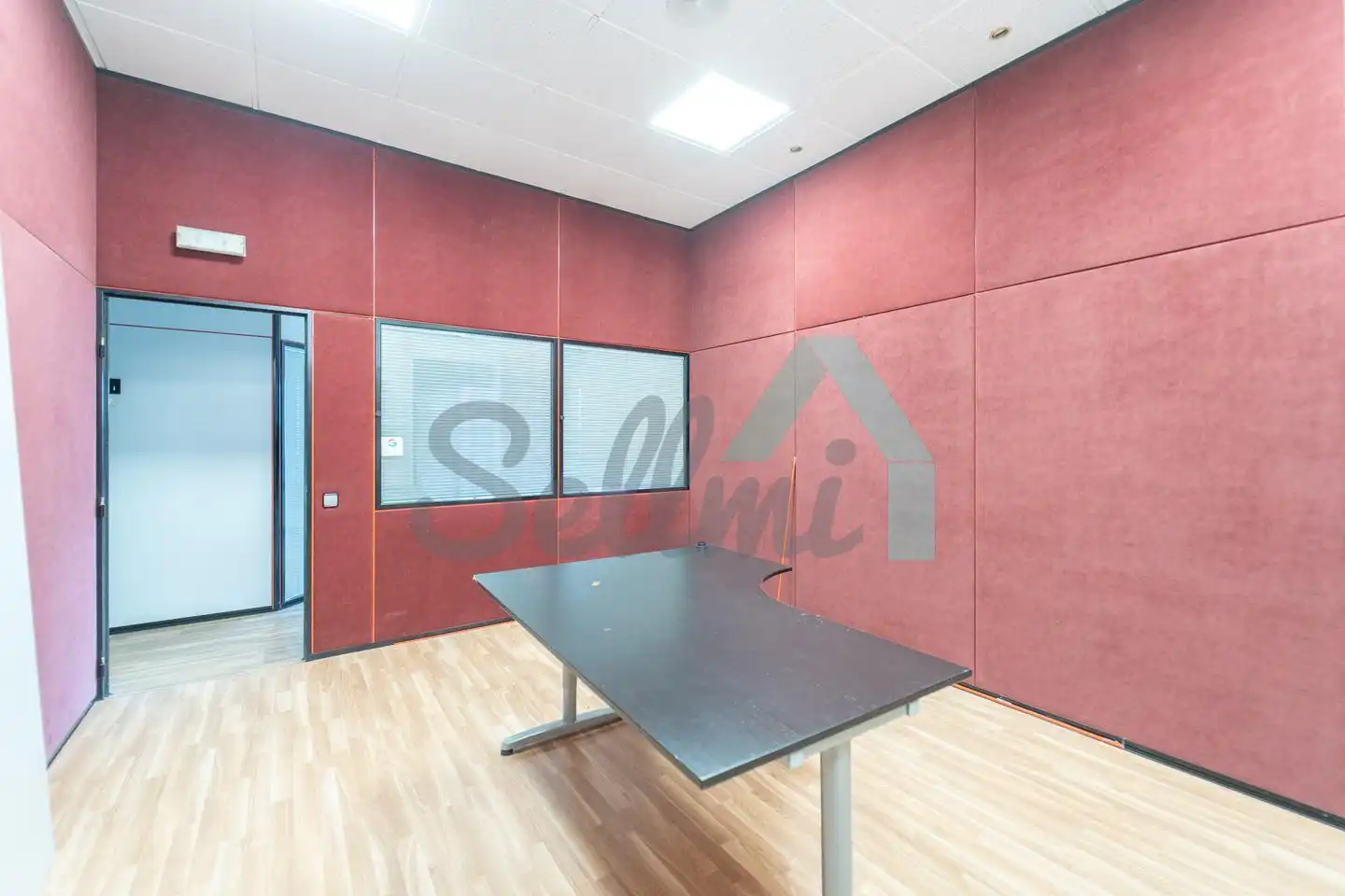 Nave industrial de alquiler en Oviedo 