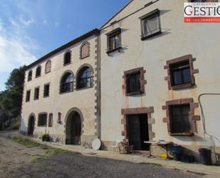 Vista exterior de Edifici en venda en La Palma de Cervelló amb Alarma
