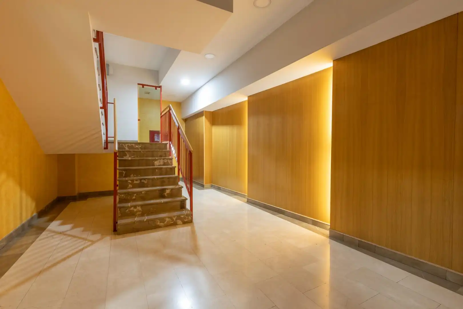 Flat for sale in Granada  with Air Conditioner and Heating