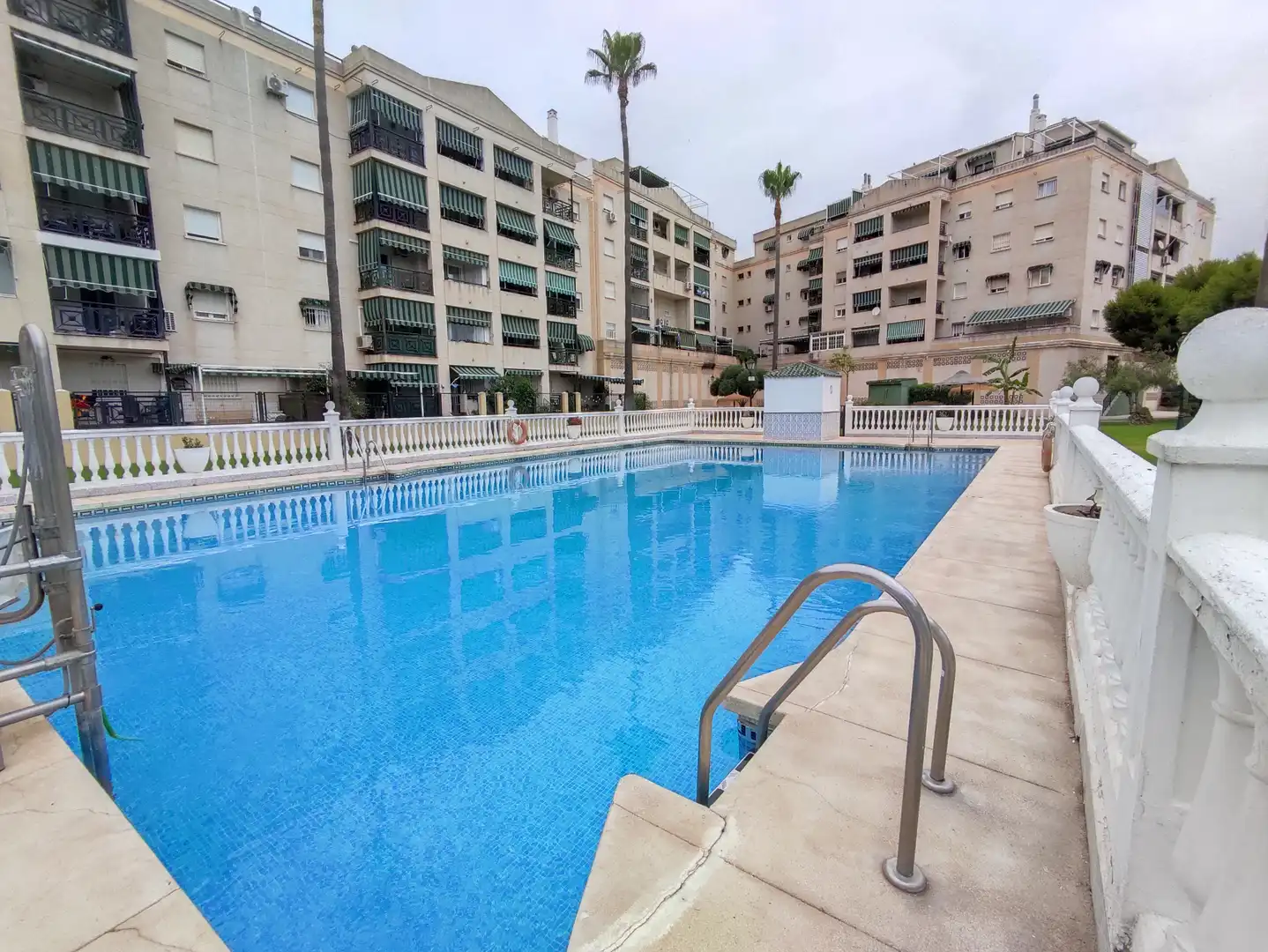 Piscina de Piso en venta en Málaga con Aire acondicionado, Terraza y Trastero