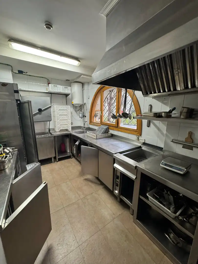 Kitchen of Commercial properties for rent in Bilbao   with Air Conditioner and Furnished