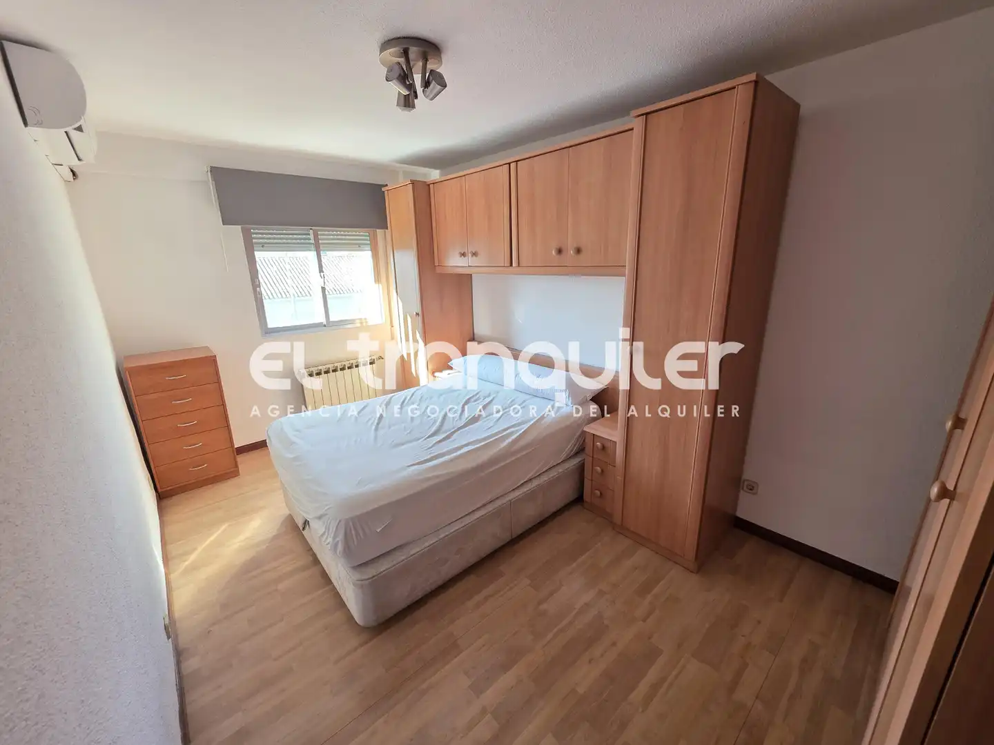 Bedroom of Flat for rent in Madrid  with Air Conditioner, Terrace and Furnished