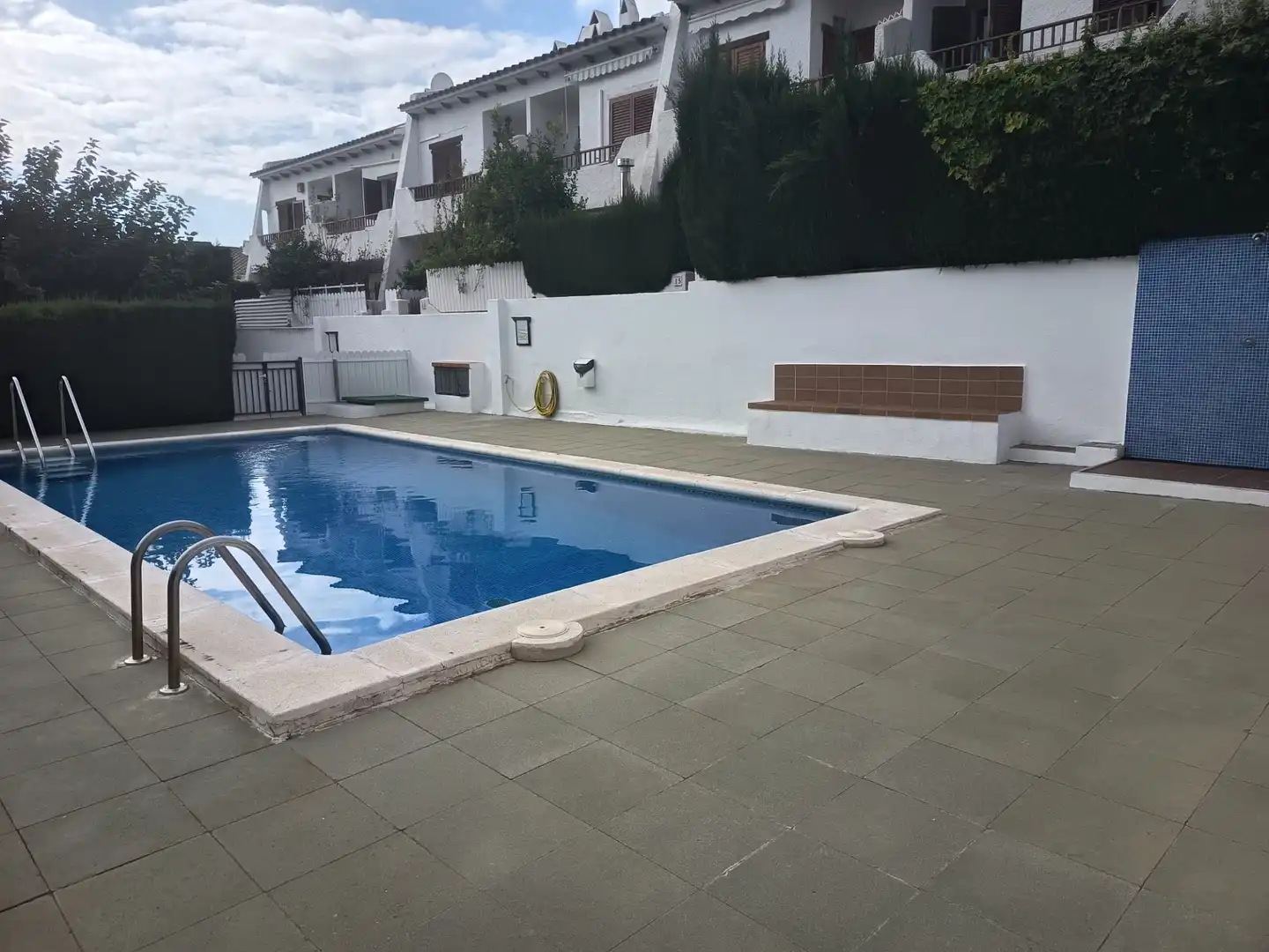 Piscina de Planta baja en venta en El Vendrell con Jardín privado, Terraza y Amueblado
