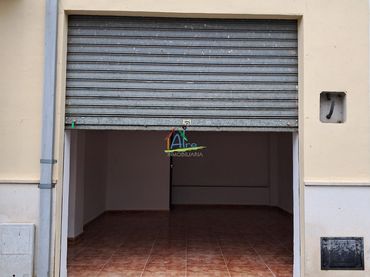 Business premises for sale in Pilas
