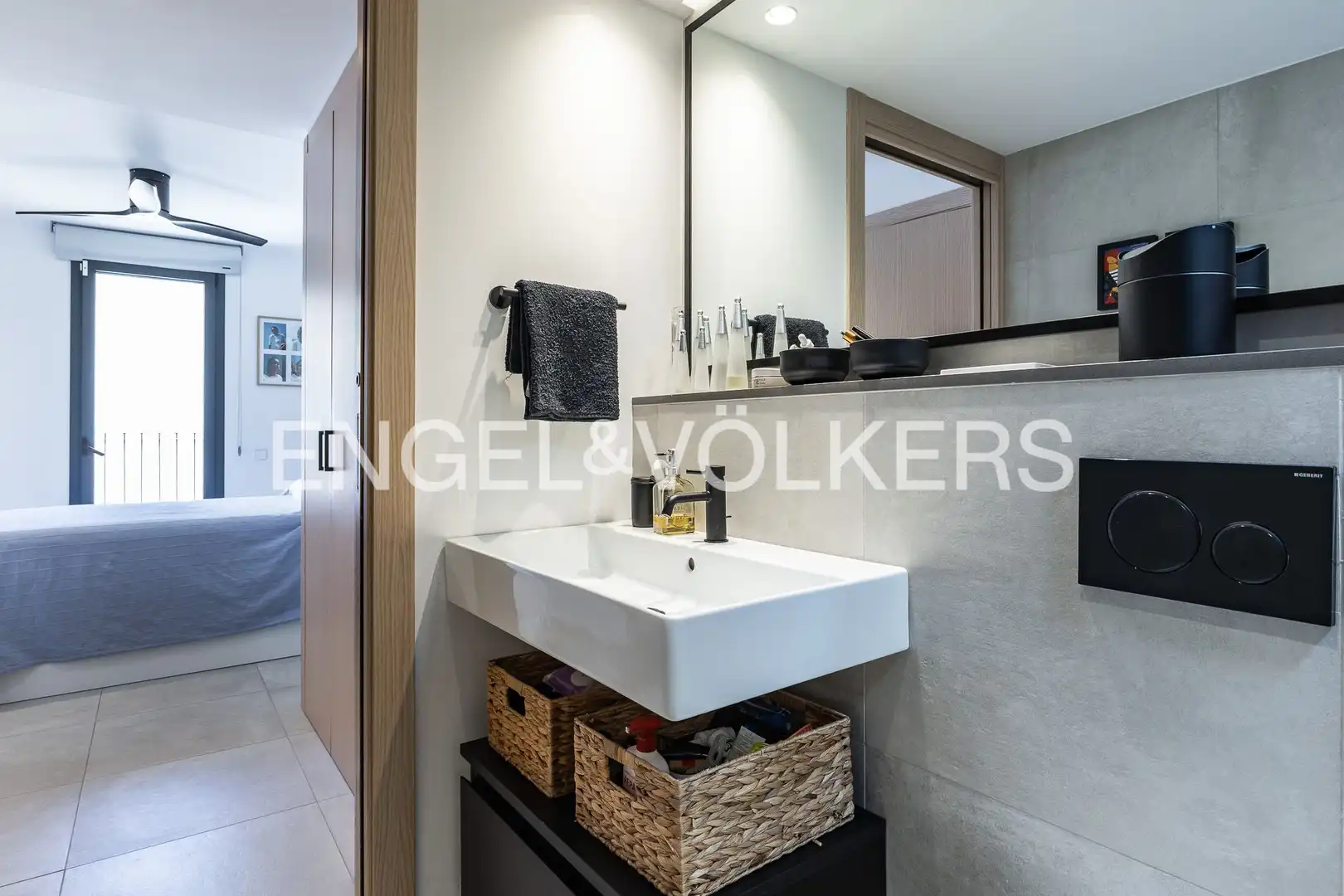 Baño de Piso en venta en Sant Cugat del Vallès con Aire acondicionado, Calefacción y Jardín privado