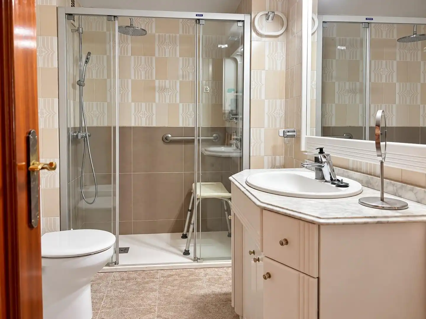 Flat with lift for sale in Avenida de los Guindos, imagen 13