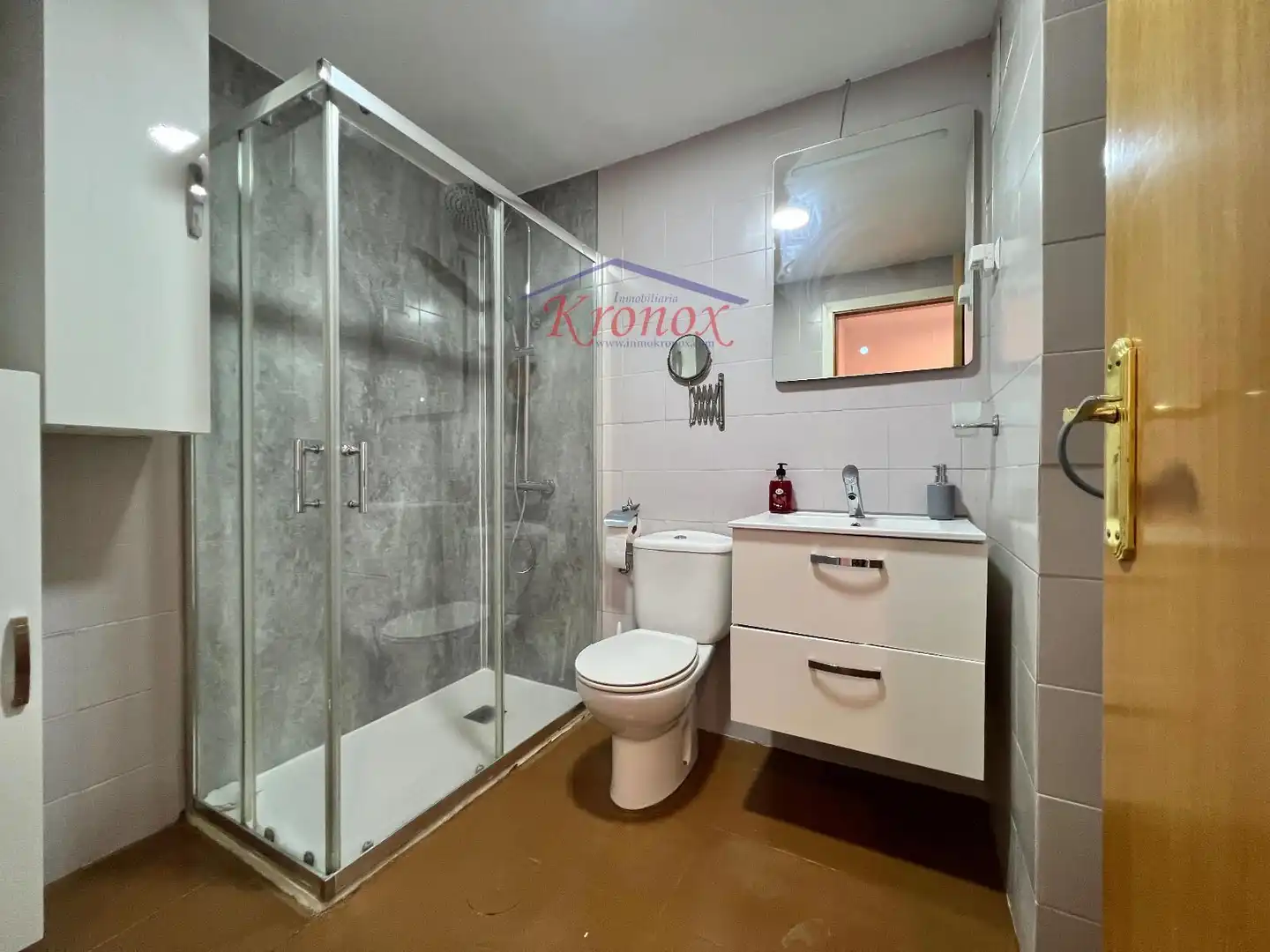 Baño de Piso en venta en Madrid con Aire acondicionado, Calefacción y Trastero