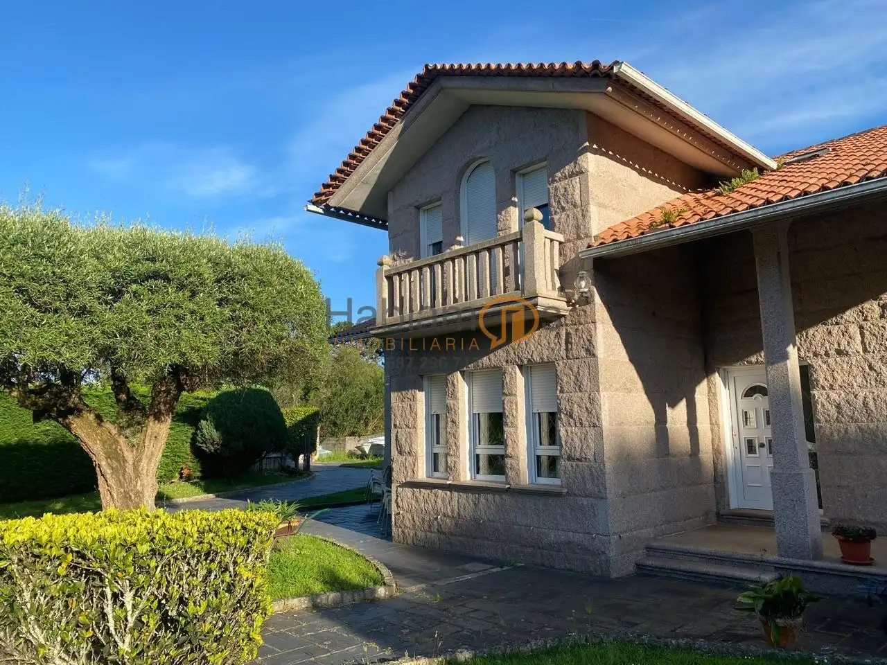 Vista exterior de Casa o chalet en venta en A Illa de Arousa  con Calefacción, Jardín privado y Terraza