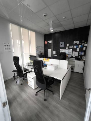 Oficina en Alquiler en  CORPUS CHRISTI en San Andrés del Rabanedo pueblo