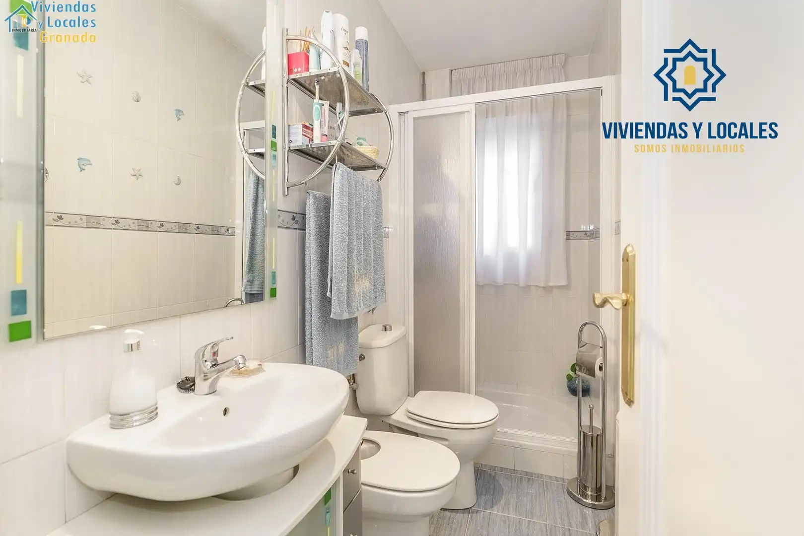 Bany de Casa o xalet en venda en Granada amb Calefacció, Terrassa i Traster