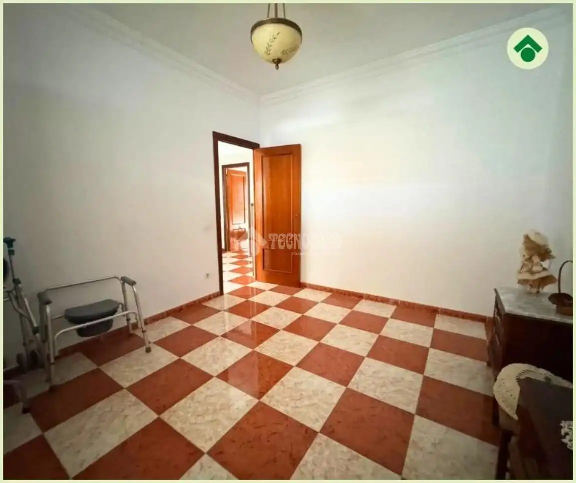 Dormitori de Casa o xalet en venda en Las Cabezas de San Juan amb Terrassa