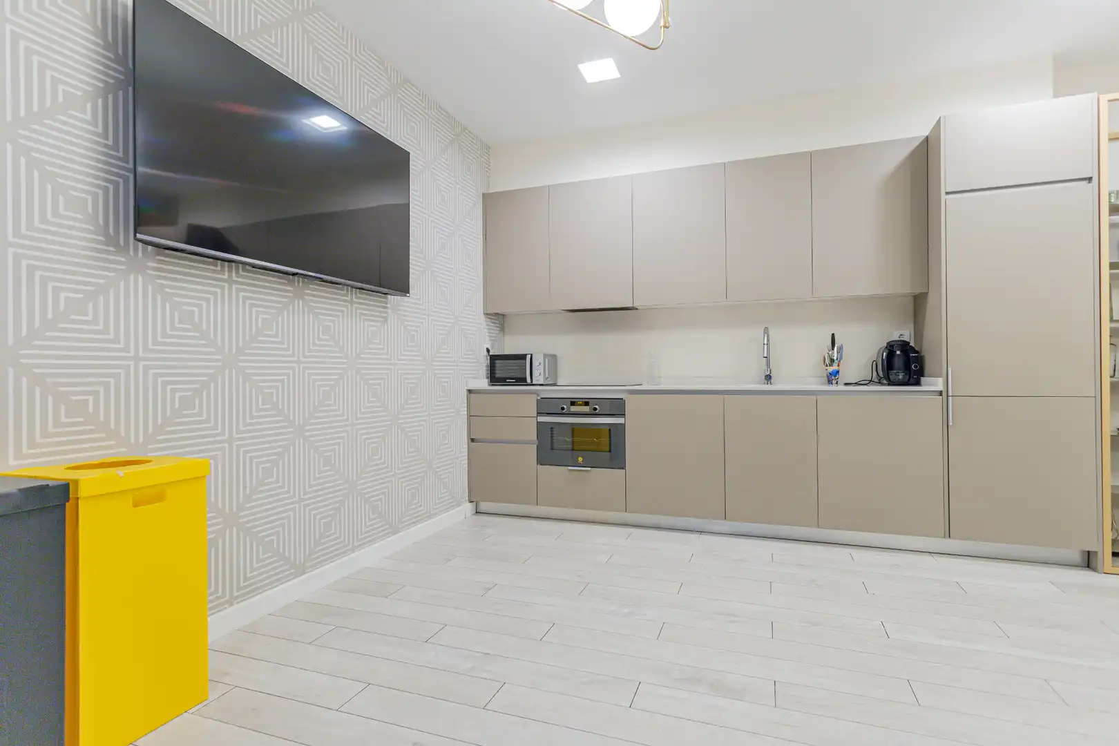 Küche von Wohnung zum Verkauf in Madrid mit Heizung, Terrasse und Abstellraum