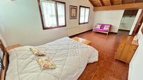 Dormitori de Casa o xalet en venda en Hazas de Cesto amb Calefacció, Traster i Moblat