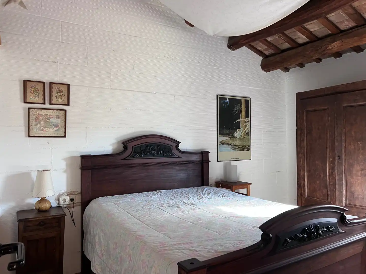 Dormitori de Finca rústica en venda en Mieres (Girona) amb Aire condicionat, Jardí privat i Parquet